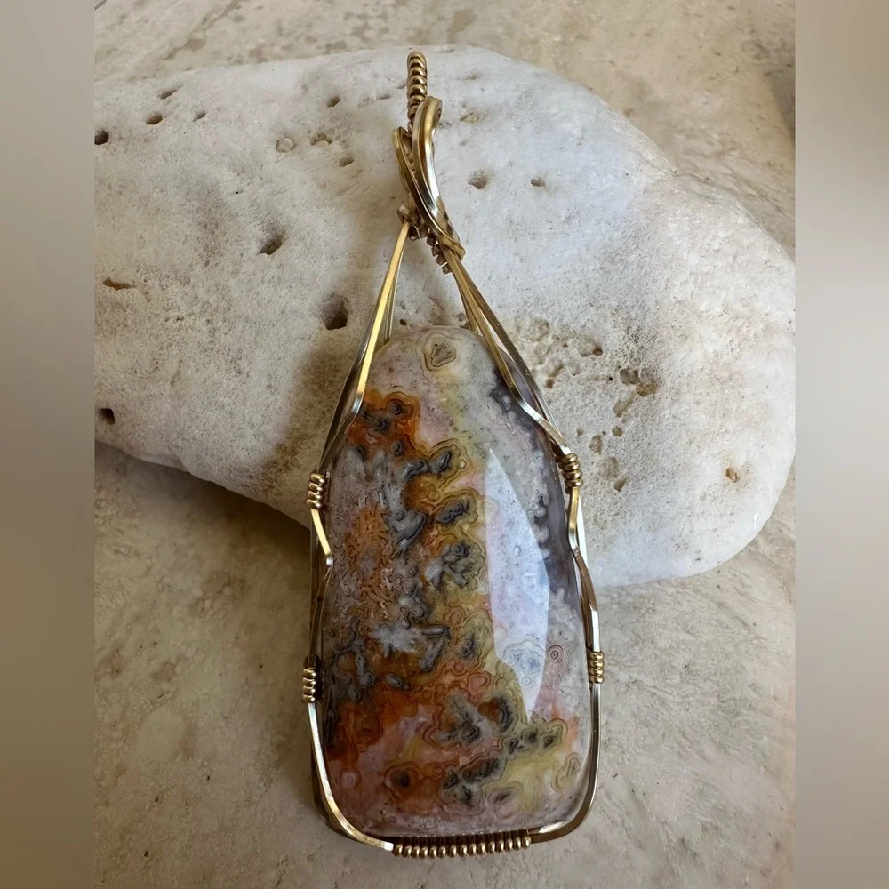 Exceptional Crazy Lace Agate High Quality Necklace Pendant
